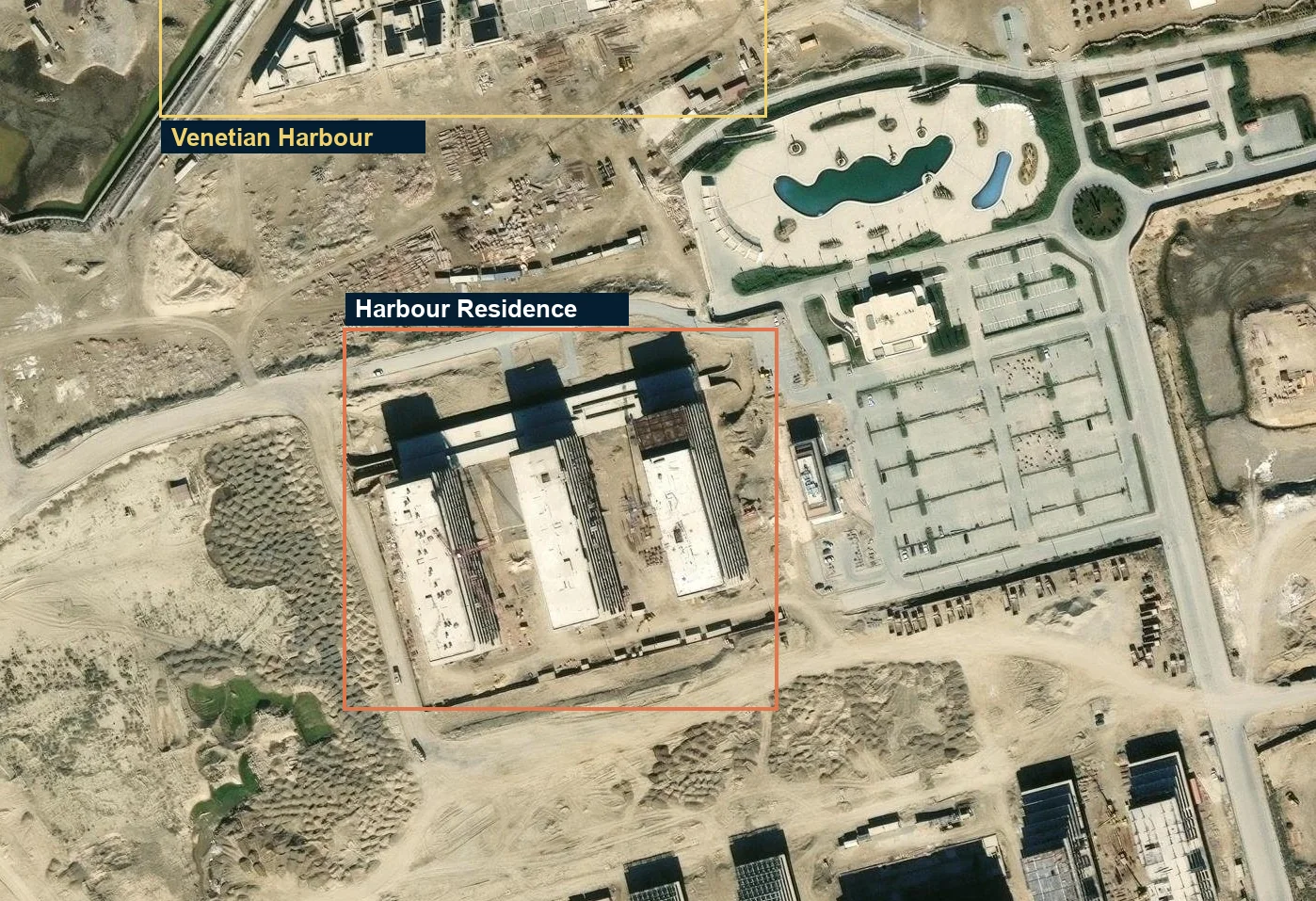 Спутник: терракотовая рамка — стройплощадка Harbour Residence по OpenStreetMap, жёлтая — Venetian Harbour к северу